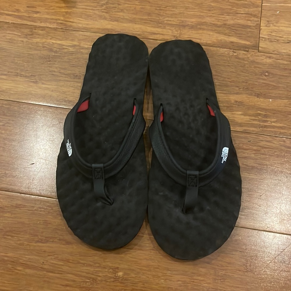 North face flip flops - size 7